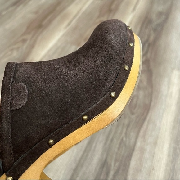 American Eagle Outfitters Brown Leather Clogs Women Size 6 - Picture 2 of 13